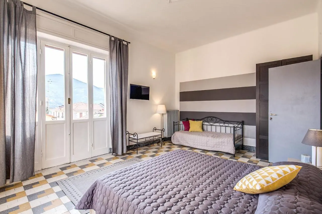 Aweshomeitaly - Bay Windows Apartment La Spezia 0*,  Italy
