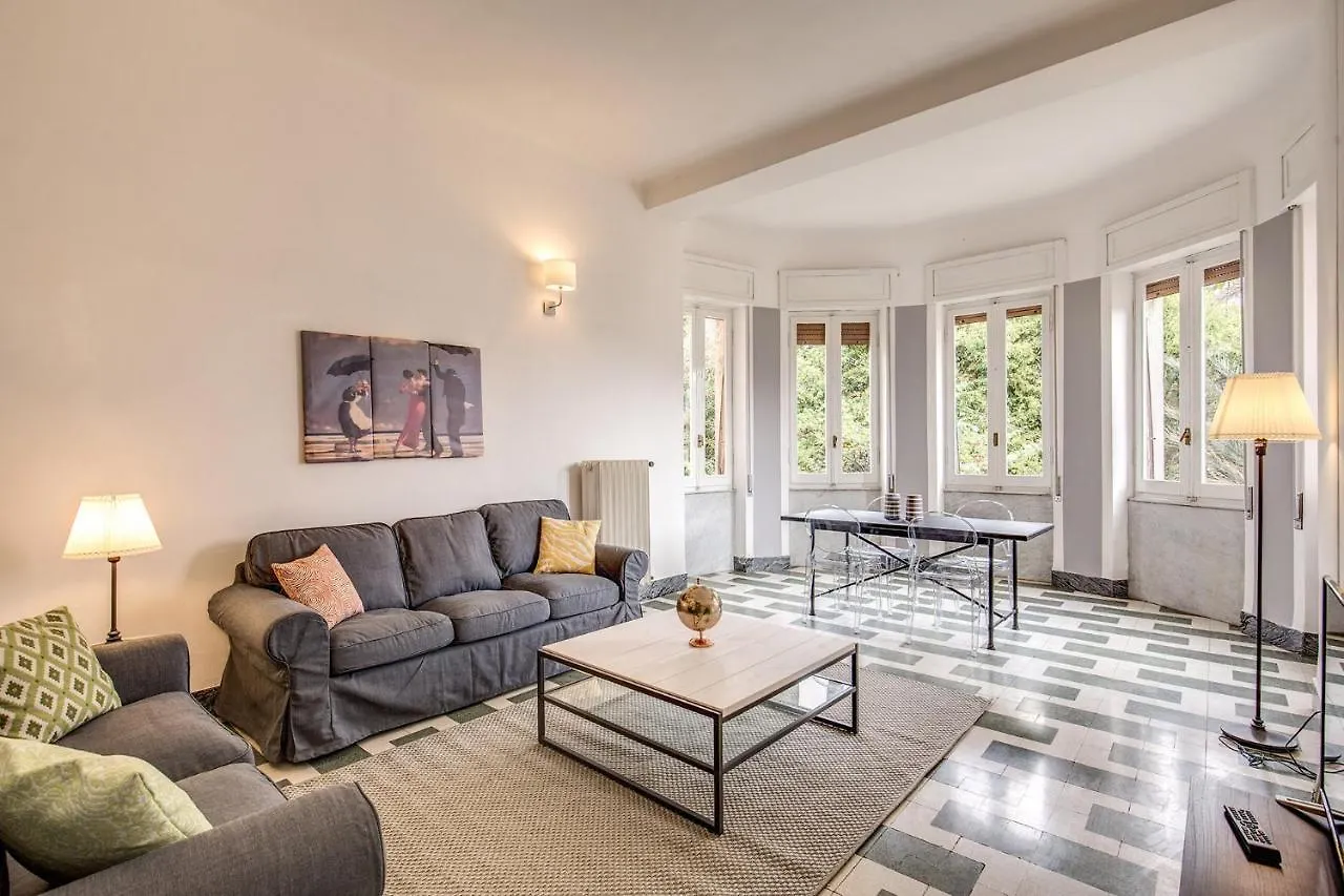 Aweshomeitaly - Bay Windows Apartment La Spezia