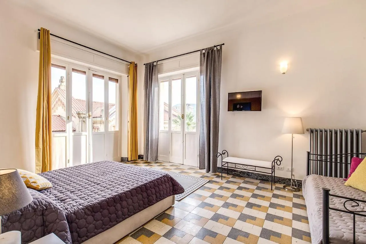 Aweshomeitaly - Bay Windows Apartment La Spezia Italy