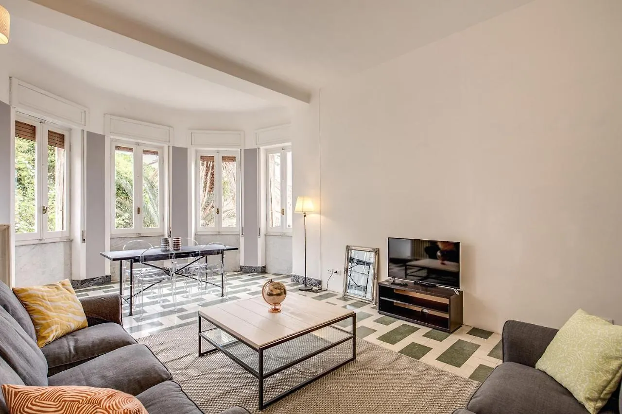 Aweshomeitaly - Bay Windows Apartment La Spezia Italy
