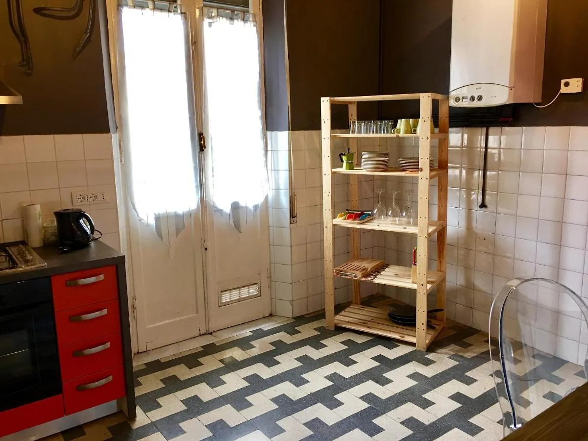 Aweshomeitaly - Bay Windows Apartment La Spezia