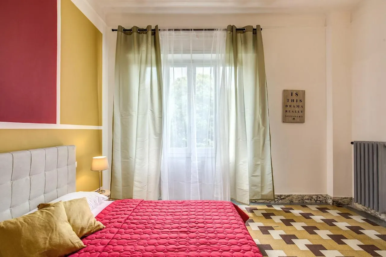 Aweshomeitaly - Bay Windows Apartment La Spezia