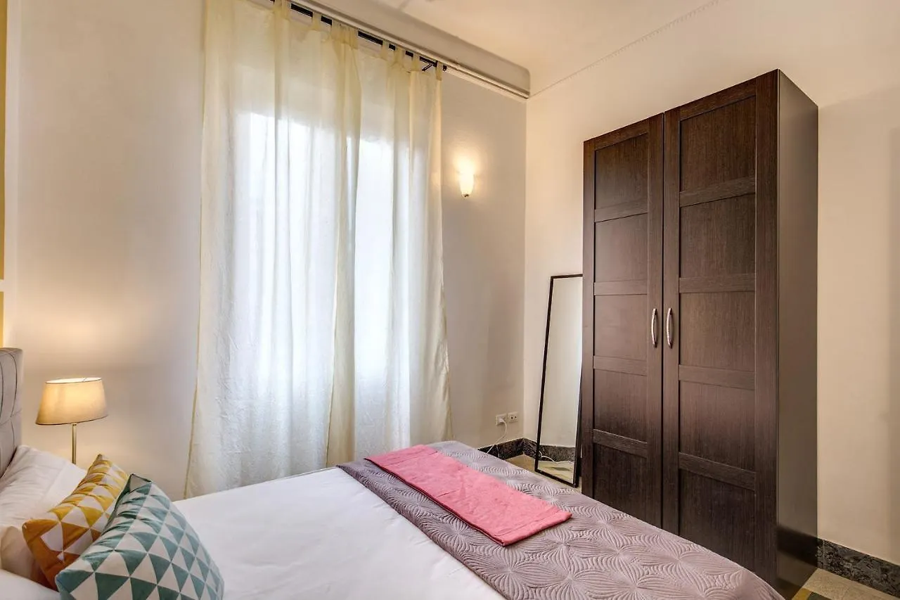 Aweshomeitaly - Bay Windows Apartment La Spezia